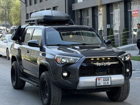 Toyota 4Runner, 2021 — фото 6