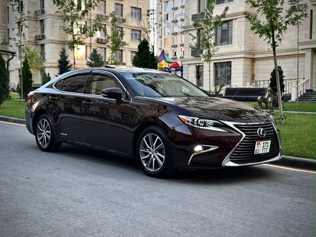 Lexus ES, 2017