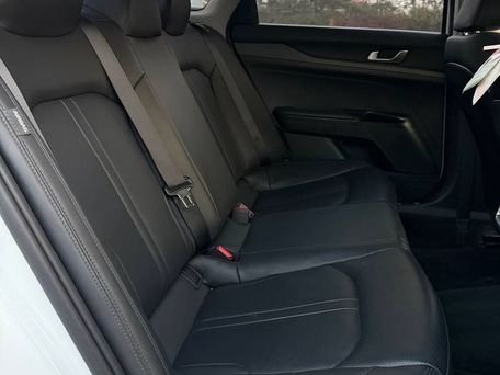 Kia K5, 2021 — photo 20