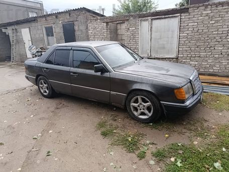 Mercedes-Benz E-Класс, 1990 — photo 2