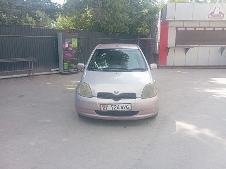 Toyota Vitz, 2000 — 照片 1