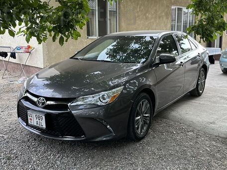 Toyota Camry, 2017 — 照片 1