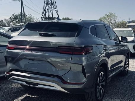 BYD Song Plus, 2023 — photo 8