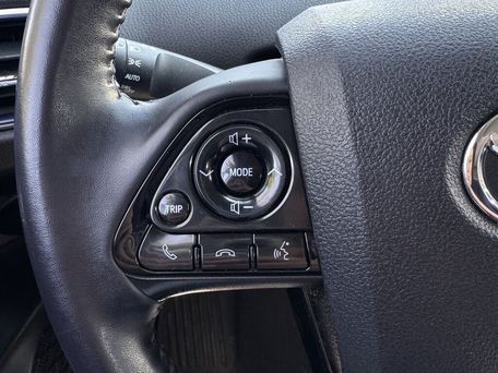 Toyota Prius, 2020 — фото 13