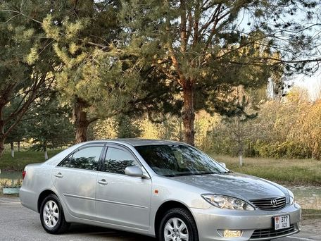 Toyota Camry, 2004 — photo 1