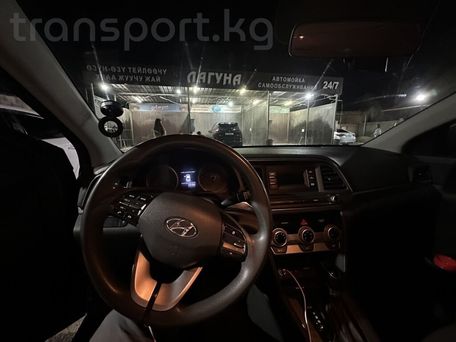 Hyundai Avante, 2018 — 照片 10
