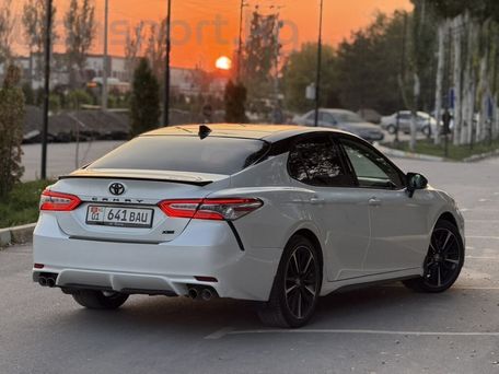 Toyota Camry, 2020 — photo 3