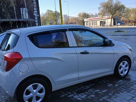 Chevrolet Spark, 2017 — photo 1
