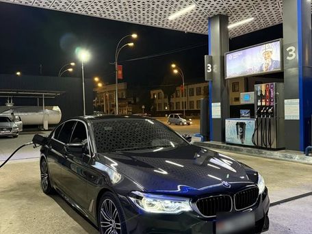 BMW 5 серии, 2019 — 照片 1