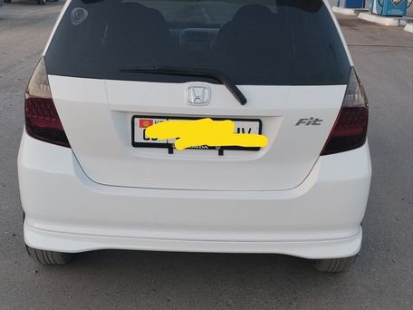 Honda Fit, 2002 — photo 2