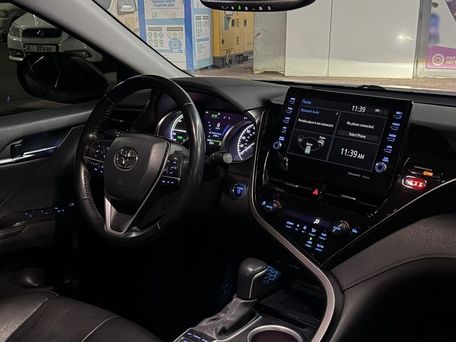 Toyota Camry, 2021 — фото 11