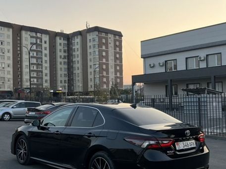Toyota Camry, 2022 — photo 3