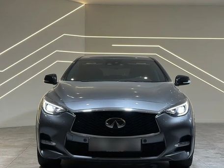 Infiniti Q30, 2018 — фото 1