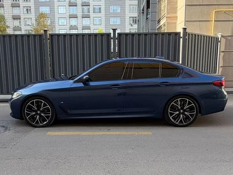 BMW 5 Series, 2021 — photo 3