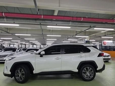 Toyota RAV4, 2022 — фото 3
