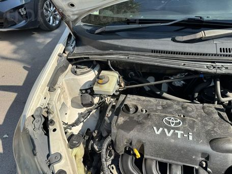 Toyota Ist, 2003 — сүрөт 9