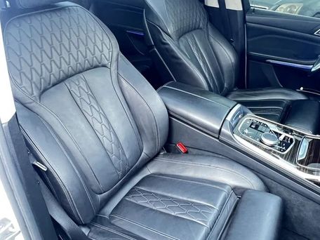 BMW X7, 2023 — photo 9