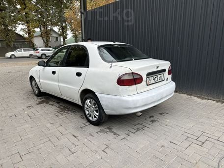 Daewoo Lanos, 1997 — 照片 2