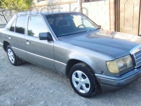 Mercedes-Benz W124, 1990 — сүрөт 2