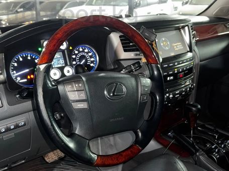 Lexus LX, 2008 — photo 10