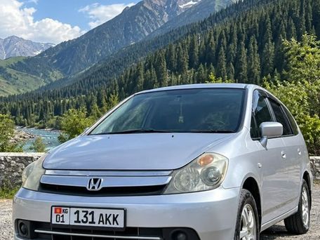 Honda Stream, 2003 — 照片 1