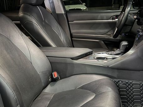 Toyota Camry, 2021 — фото 10