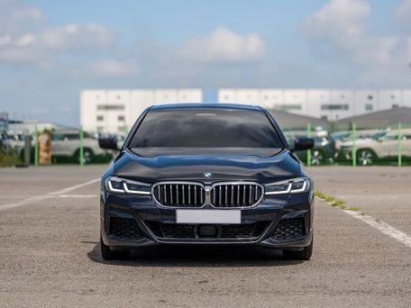 BMW 5 серии, 2020 — 照片 2