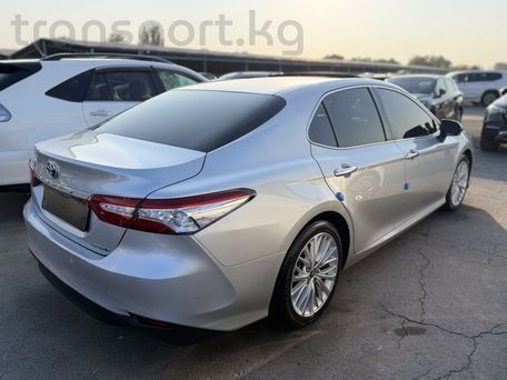 Toyota Camry, 2020 — photo 2