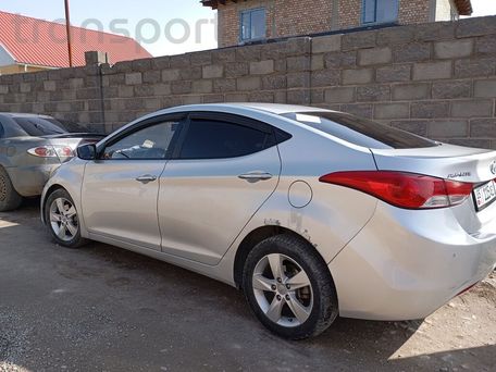 Hyundai Avante, 2011 — photo 3