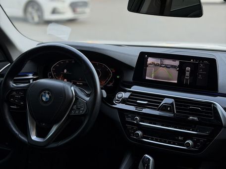 BMW 5 серии, 2020 — 照片 11