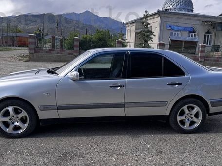 Mercedes-Benz E-Class, 1997 — photo 2
