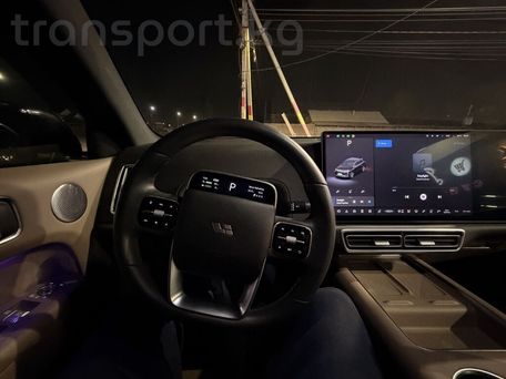 Li Auto (Lixiang) L6, 2025 — 照片 19