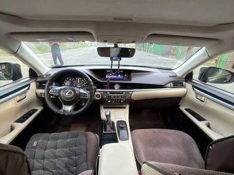 Lexus ES, 2016 — 照片 11