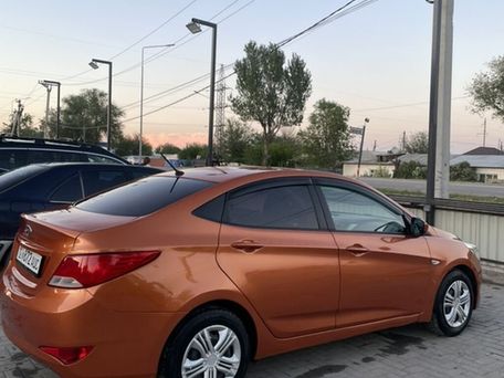 Hyundai Solaris, 2015 — фото 2