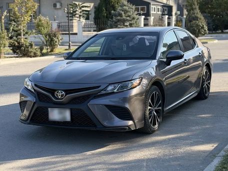 Toyota Camry, 2018 — photo 2
