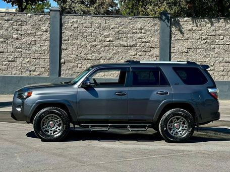 Toyota 4Runner, 2020 — 照片 2