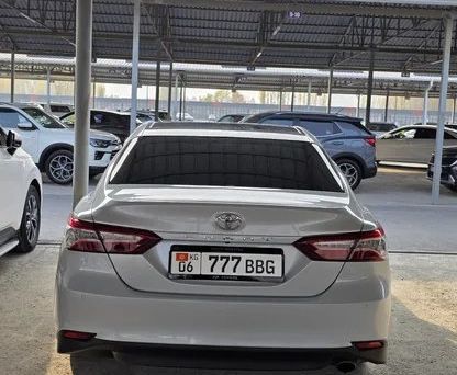 Toyota Camry, 2019 — photo 2