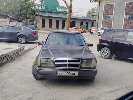 Mercedes-Benz E-Класс, 1994 — 照片 1