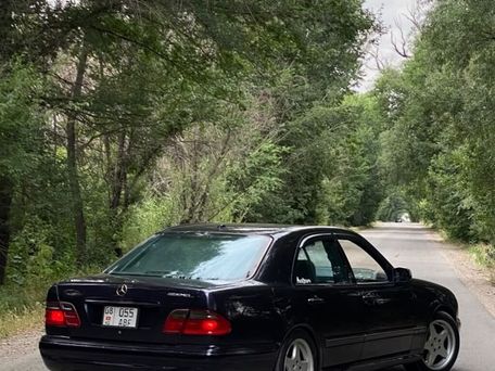 Mercedes-Benz E-Class, 2000 — photo 4