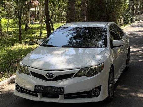 Toyota Camry, 2012 — фото 4