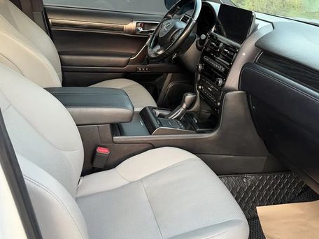 Lexus GX, 2023 — photo 8