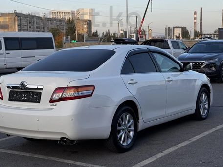 Toyota Camry, 2010 — photo 5