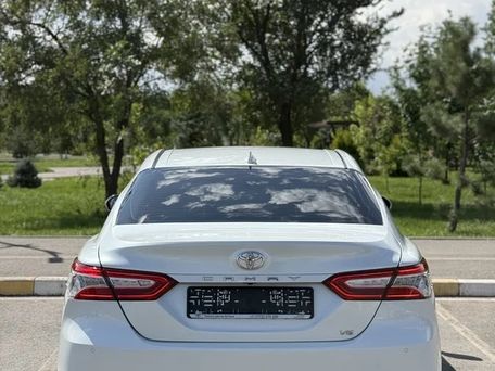 Toyota Camry, 2020 — 照片 4