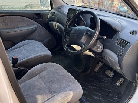 Toyota Raum, 2000 — сүрөт 7