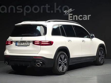 Mercedes-Benz GLB, 2024 — photo 6