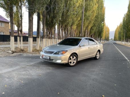Toyota Camry, 2002 — 照片 1