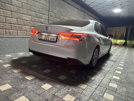 Toyota Camry, 2018 — 照片 10