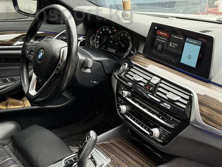 BMW 5 серии, 2018 — 照片 8