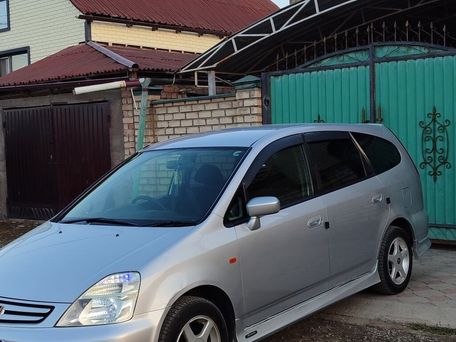 Honda Stream, 2003 — 照片 2