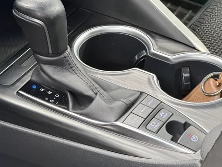 Toyota Camry, 2021 — 照片 4
